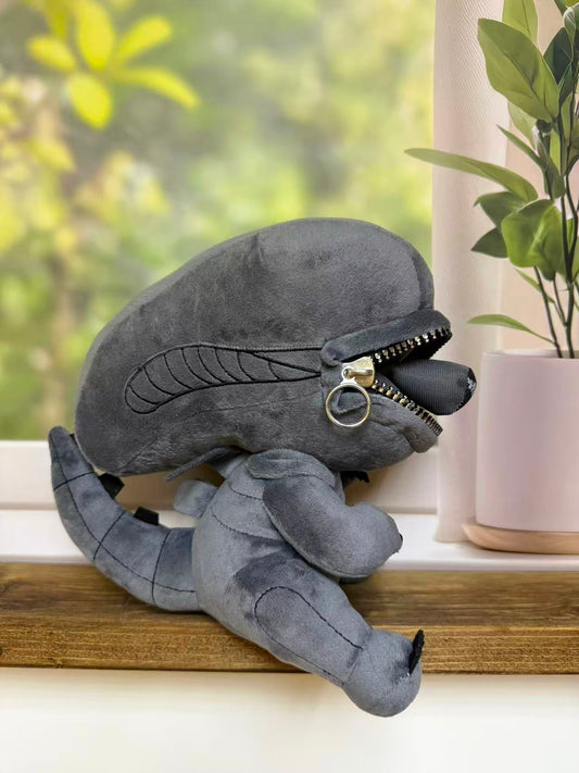 Alien Xenomorph Zippermouth Plush